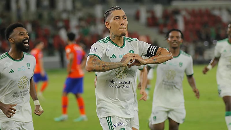 الأهلي يتغلب على برسبوليس بهدف نظيف .. فيديو وصور