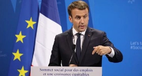 وصول الرئيس الفرنسي إلى النيجر لبحث العلاقات بين البلدين