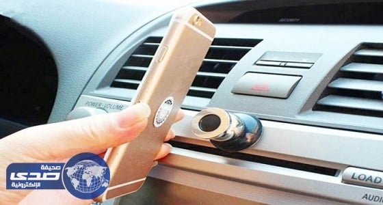 بالصور.. فتاة ترتدي زي شجرة طوال فصل دراسي بالجامعة