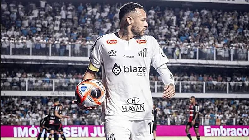 نيمار يهاجم حكم لقاء سانتوس وبوتافوغو بعد طرده: جعلني أضحوكة