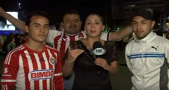 بالفيديو.. مراسلة تلقن متحرش درسا قاسيا على الهواء