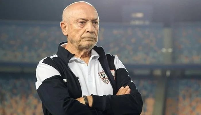 قرار مفاجئ من مدرب الزمالك المصري قبل مواجهة الهلال 