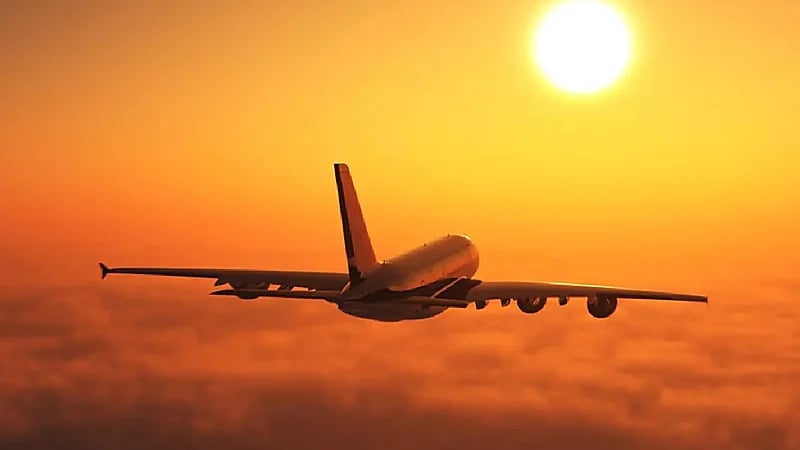 مخاطر تحدث لطائرة الركاب عندما تعلو عن الارتفاع المسموح