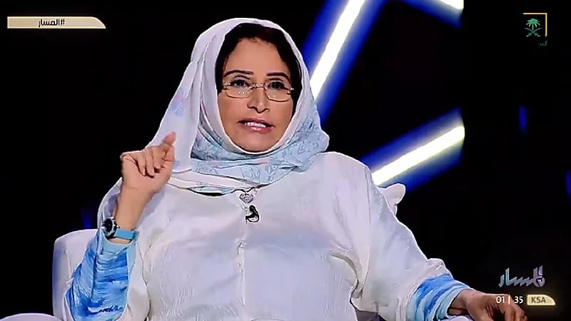 فوزية أبو خالد: أمي أرسلتني للجامعة الأمريكية في وقت ما كان فيه جامعات للبنات