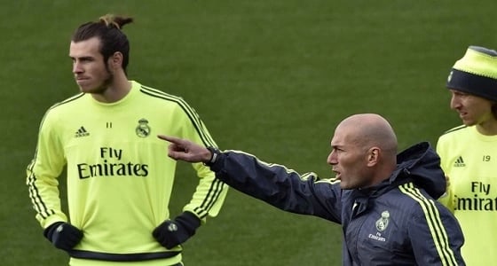 قبل مواجهة غيرونا.. زيدان يدافع عن غاريث بيل