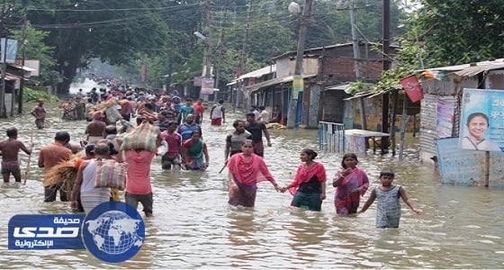 قتلى ومصابين بالملايين إثر فيضانات وزلازل في دول جنوب آسيا