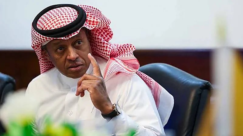 الجمعان خارج أسوار النصر