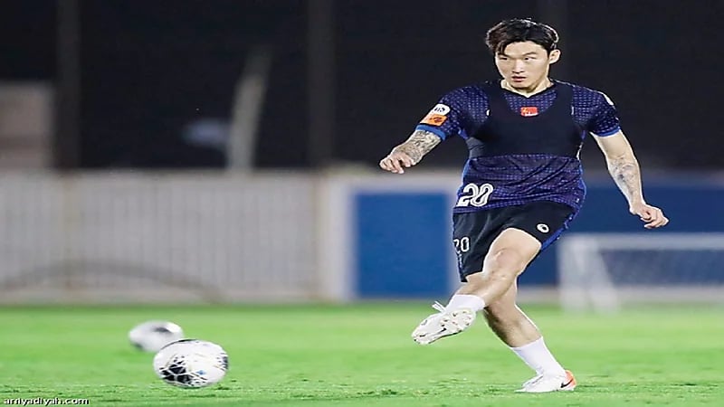 الهلال يبحث التجديد عامًا رابعًا لهيون سو