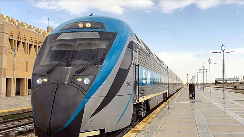 ‎عقوبات من يخرج الأيدي أو الأرجل من نوافذ القطارات