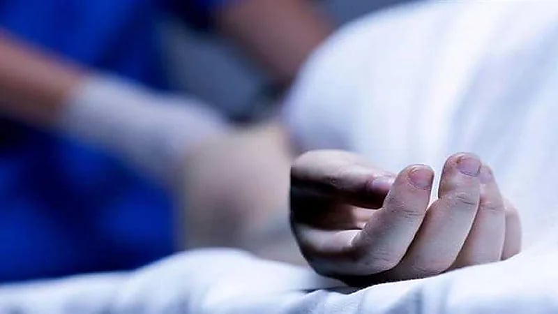 وفاة طالبة قبل أيام من تلقيها لقاح كورونا