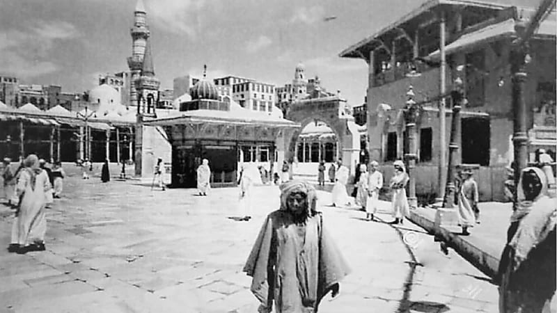 صورة نادرة للحرم المكي قبل 77 عامًا
