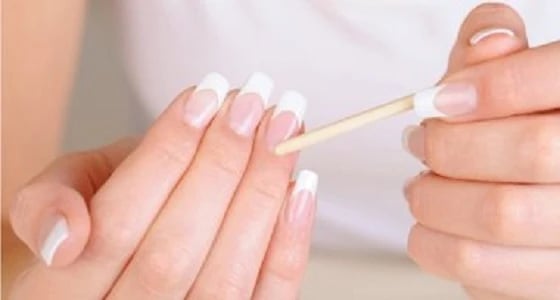 3 وصفات من منزلك للعناية بالأظافر وتقويتهم