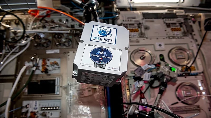 سلطان النيادي يشارك من الفضاء في تطوير دواء لعلاج السكري