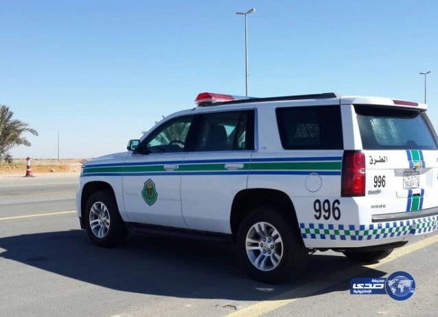 "أمن الطرق" يستعين بموظفات للتفتيش لضبط المتنكرين بعباءات نسائية بمنافذ مكة