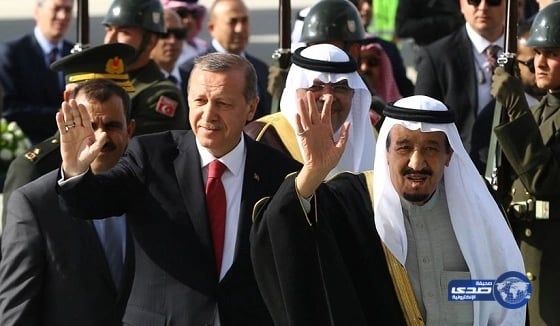 بالصور .. ممرضة تكسر "إبرة" داخل جسم طفل ووالده يطالب بمحاسبتها‎