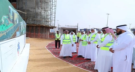 وزير البيئة يقف على مشروع برج المياه بسكاكا