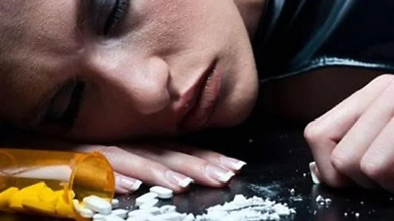 ‎ 3طالبات يحاولن إنهاء حياتهن