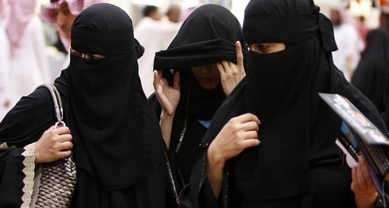 سيدات تسألن " بلدية جدة " عن ممثلتهن رشا حفظي 