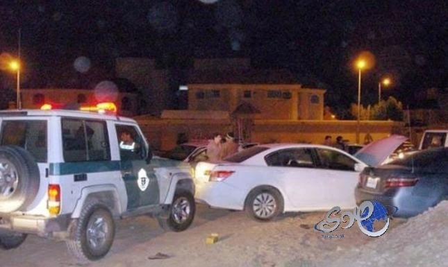 بالصور..إيقاف مفحط مخمور في بريدة بالقوة الجبرية