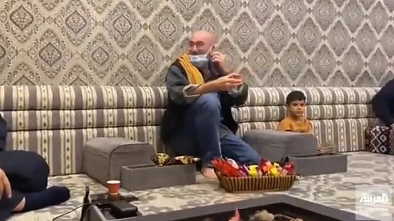 بالفيديو.. رحالة ألماني يزور مناطق المملكة ويمتدح شعبها