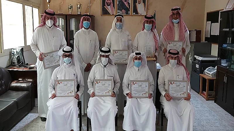 بالصور.. الأوجام المتوسطة تحتفي بنخبة معلميها في اليوم العالمي للمعلم