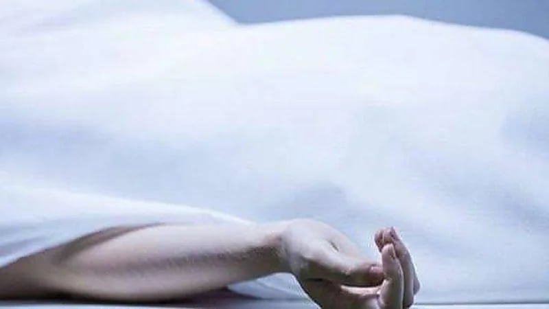 رجل هندي يقتل زوجته الحامل بسبب المهر