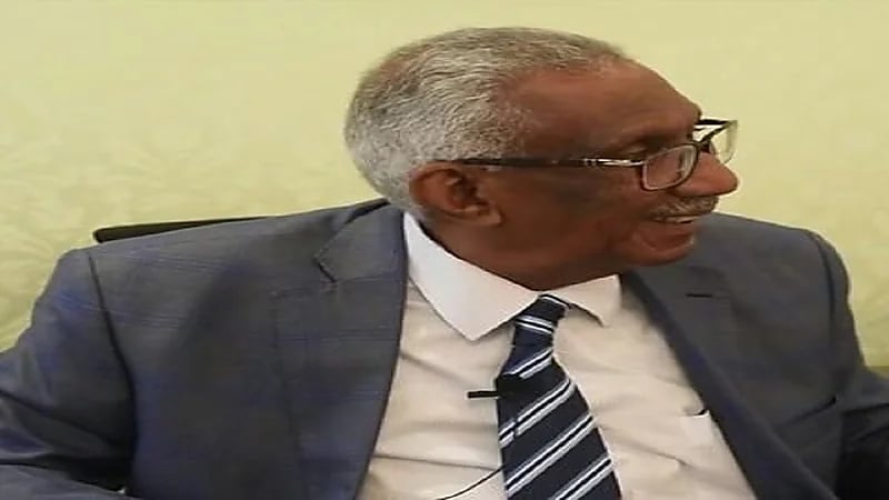 وفاة أحد أبرز رموز السياسة وأول طبيب كويتي