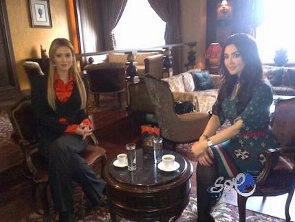 ميساء مغربي مع الشاعرة السعودية مي كتبي