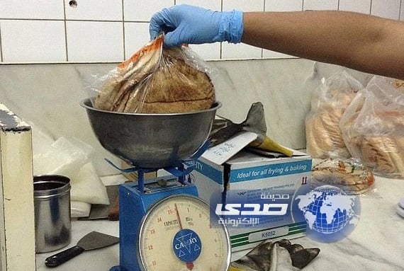 أمانة الأحساء تمنع استخدام أكياس البلاستيك في المخابز