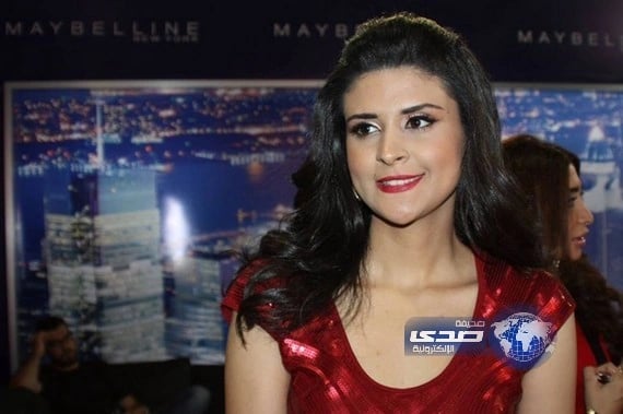 المغربية سلمى رشيد تعلن دخولها عالم تصميم الأزياء