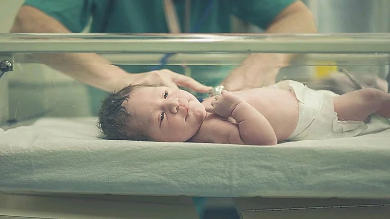 أبرزها الضغوطات النفسية.. 7 عوامل خطيرة تسبب الولادة المبكرة