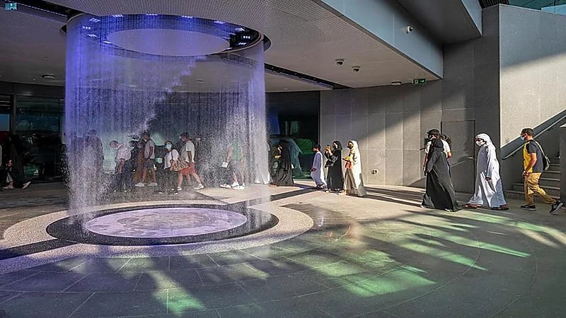 استقبال زوار جناح المملكة بالنافورة الرقمية الساحرة بمعرض إكسبو ٢٠٢٠