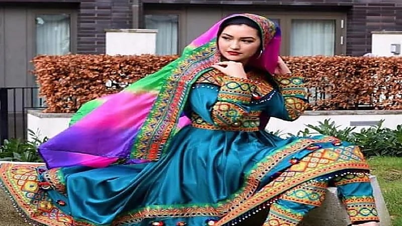 أفغانيات لطالبان: "لا تلمس ثيابي"