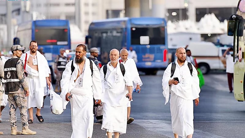 العقيل: أجواء غائمة جزئيا على الأجزاء الشرقية من المشاعر المقدسة