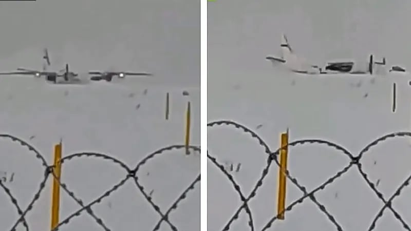 مشهد يحبس الأنفاس لطائرة روسية تهبط اضطراريًا بمحرك واحد .. فيديو