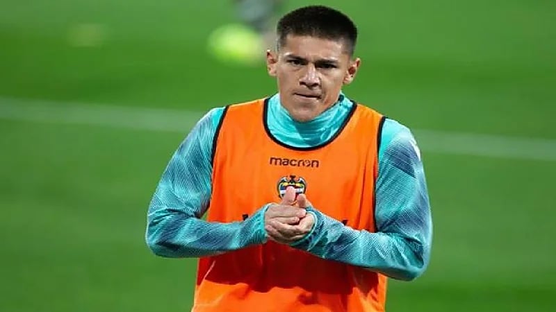 منتخب كوستاريكا يستدعي محترف الوحدة