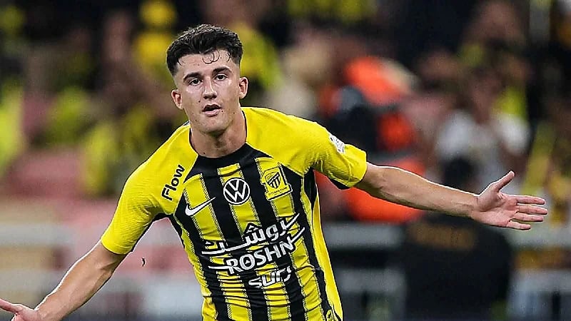 الاتحاد يقترب من إعارة هيرنانديز للشباب