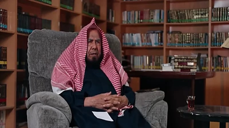 المطلق: الصلاة في المساجد بحدود الحرم تنال أجر الذي في مسجد الكعبة.. فيديو