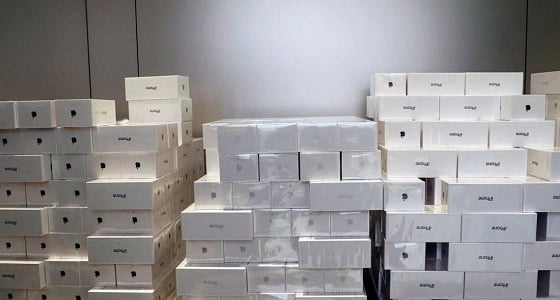 سرقة هواتف آيفون اكس الجديد بقيمة 370 ألف دولار