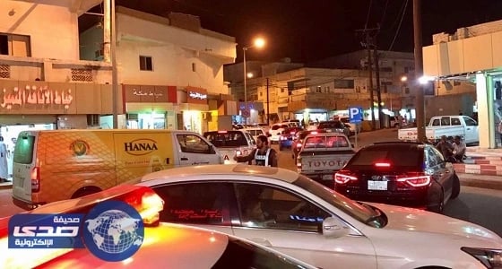 " ازدحام في الأسواق والمحلأت التجاريه " والدوريات الأمنية بالمخواة تنجح في فك الازدحام