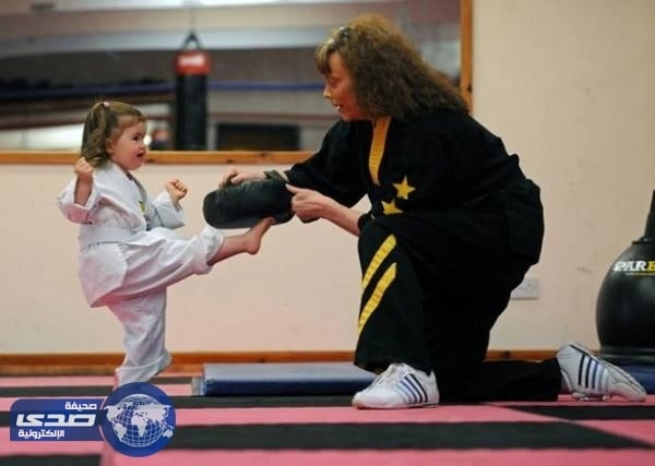 تعرف على أصغر لاعبة كاراتيه في العالم