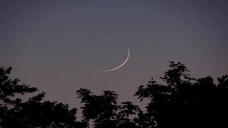 فلكية جدة: هلال شعبان يزين سماء المملكة اليوم