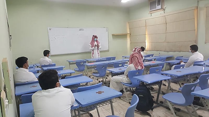 إضافة حصة "سادسة" في مواد نظام المقررات للثانوية