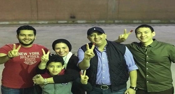 صابرين تصدم جمهورها بصورة مع أولادها الثلاثة