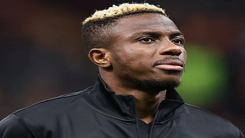 تهديدات بالقتل لنائب رئيس نابولي بسبب صفقة أوسيمين