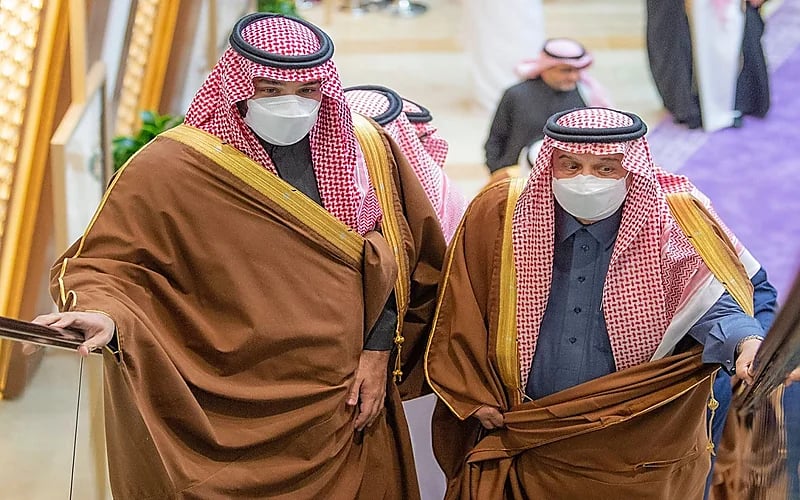 شاهد.. لحظة وصول ولي العهد إلى ميدان الملك عبدالعزيز للفروسية