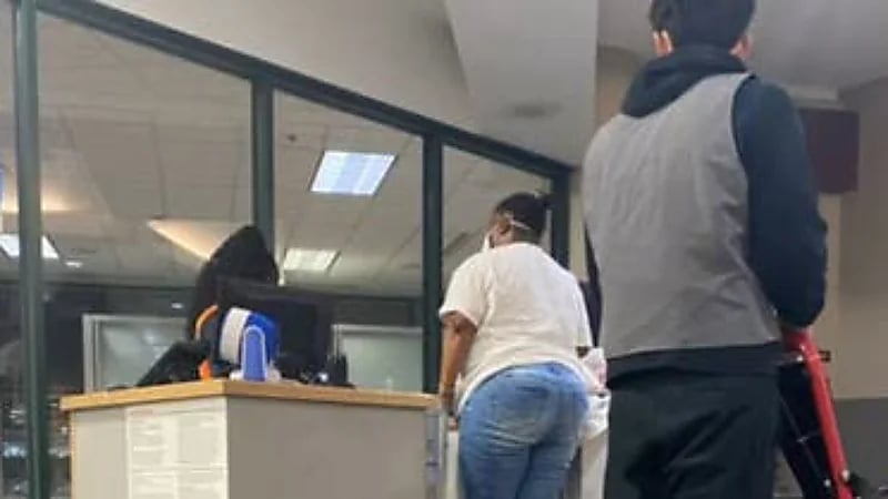 شركة أمريكية تزن المسافرين قبل السماح بصعودهم للطائرة