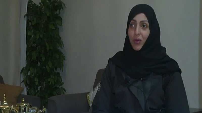 شاهد.. أم لـ 7 أيتام تعبر عن مشاعرها بعد حصولها على سكن يأوي أبنائها