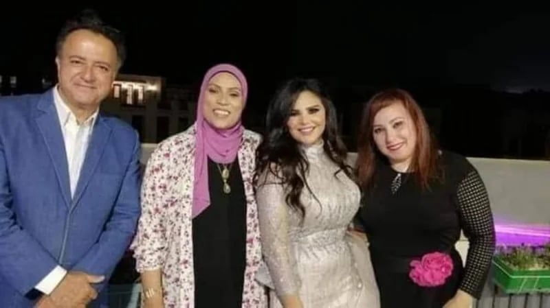 إعلامية تغادر حفل زفافها قبل عقد قرانها بلحظات