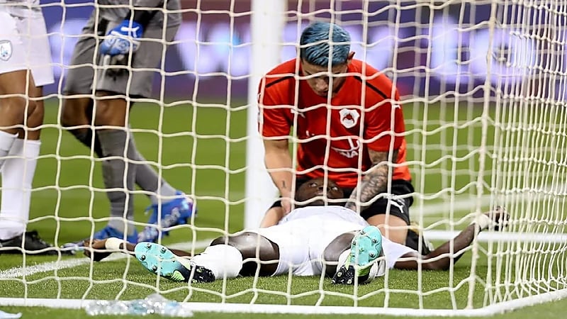 إلغاء مباراة الريان والوكرة إثر سقوط " كوليبالي" على أرضية الملعب